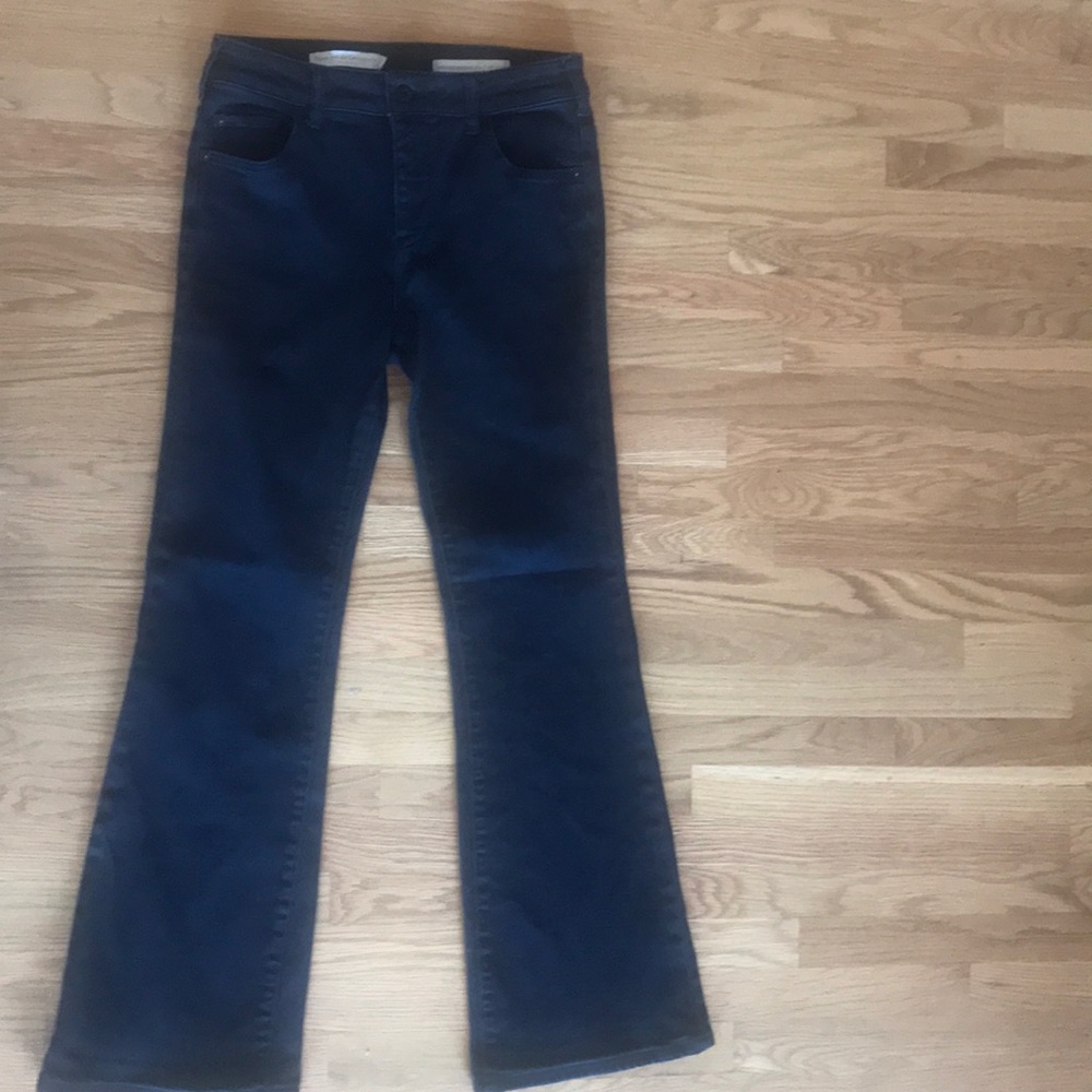 Pilcro (Anthropologie) black flare jeans. 28 P